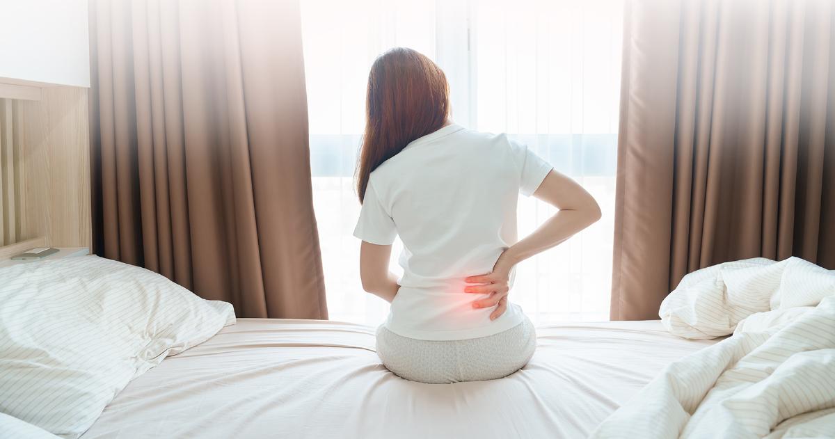Waking up with back pain: causes and remedies